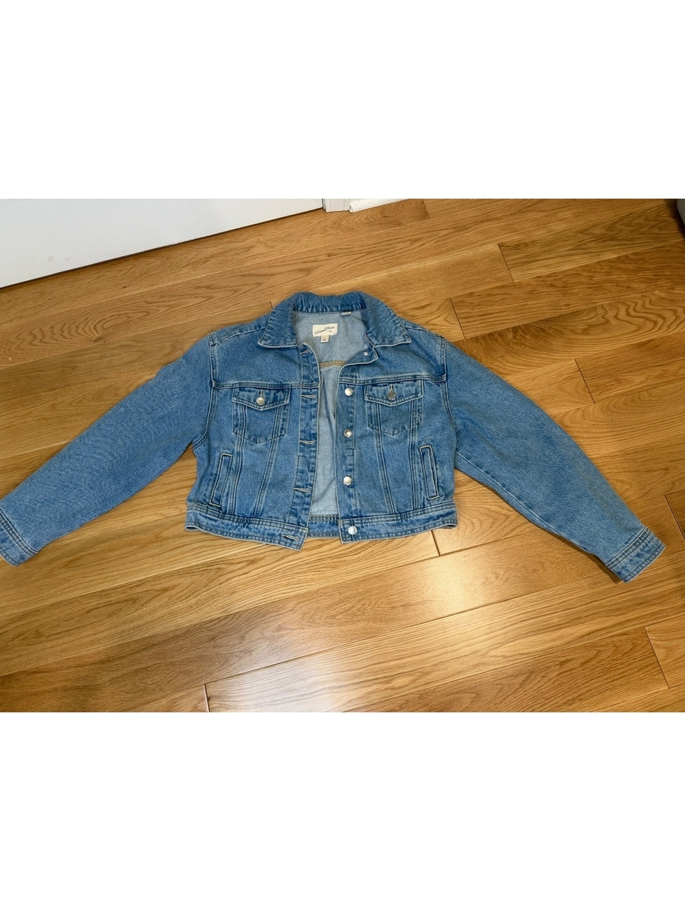 Universal Threads Cropped Jean Jacket